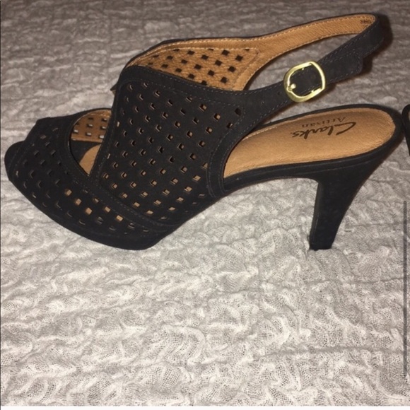 NWOT Clark’s Artisan Black Heels - 9 - Picture 5 of 7